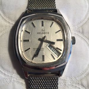 SALE!!! VINTAGE HELBROS WATCH. WORKS GREAT. NICE.